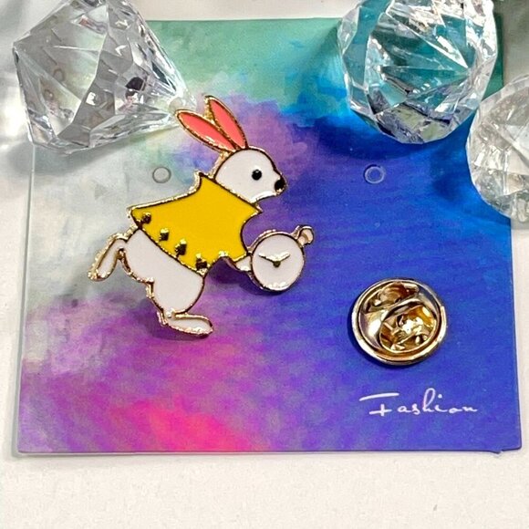 Alice Wonderland Rabbit Lapel Pin Watch Badge Brooch Accessories Jewelry Gift - Picture 4 of 5